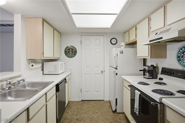 3550 Bay Sands Drive 3033, Laughlin, NV 89029