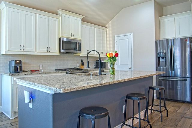 500 Inspiration DR, Liberty Hill, TX 78642