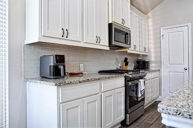 500 Inspiration DR, Liberty Hill, TX 78642