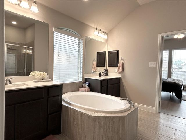 500 Inspiration DR, Liberty Hill, TX 78642