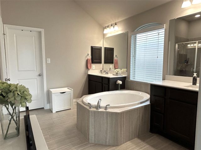 500 Inspiration DR, Liberty Hill, TX 78642