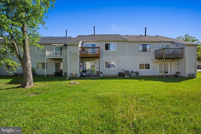 37 BUTTONWOOD RD, Voorhees, NJ 08043