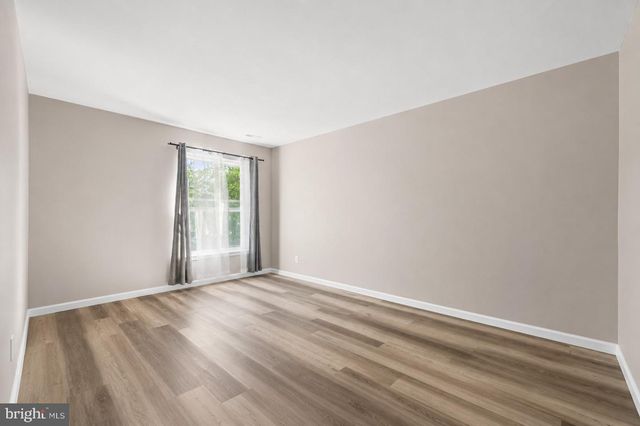 37 BUTTONWOOD RD, Voorhees, NJ 08043