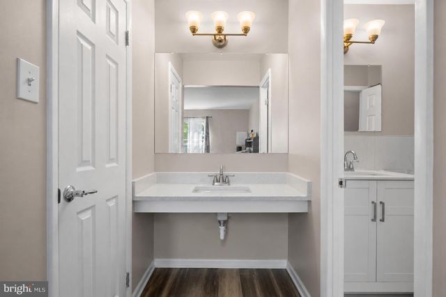 37 BUTTONWOOD RD, Voorhees, NJ 08043