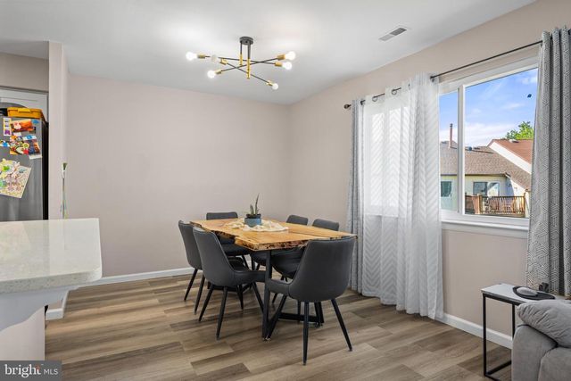 37 BUTTONWOOD RD, Voorhees, NJ 08043