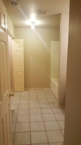 1 Holly Drive, Bentonville, AR 72712