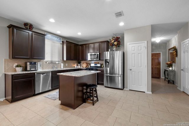 7227 MARINA DEL REY, Converse, TX 78109
