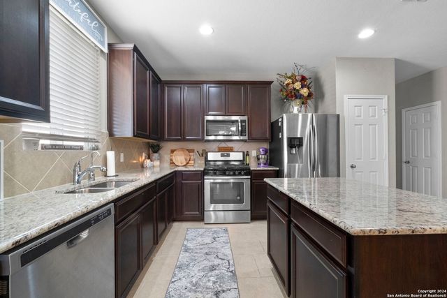 7227 MARINA DEL REY, Converse, TX 78109