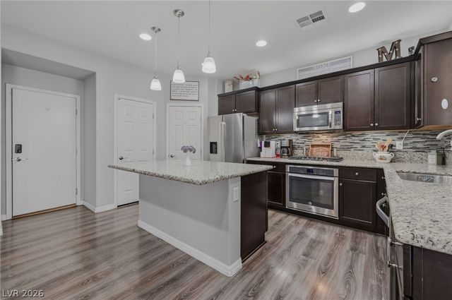 10424 Turtle Mountain Avenue, Las Vegas, NV 89166