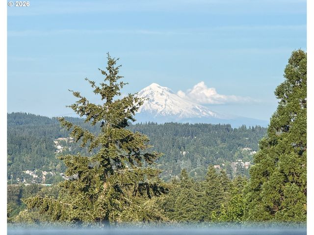 6331 WHITE TAIL Dr 64, West Linn, OR 97068