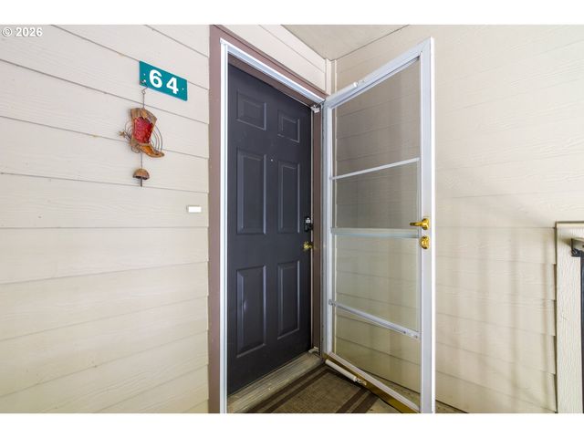 6331 WHITE TAIL Dr 64, West Linn, OR 97068
