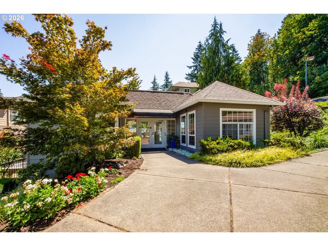6331 WHITE TAIL Dr 64, West Linn, OR 97068