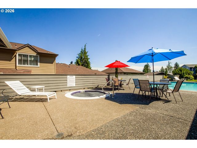 6331 WHITE TAIL Dr 64, West Linn, OR 97068