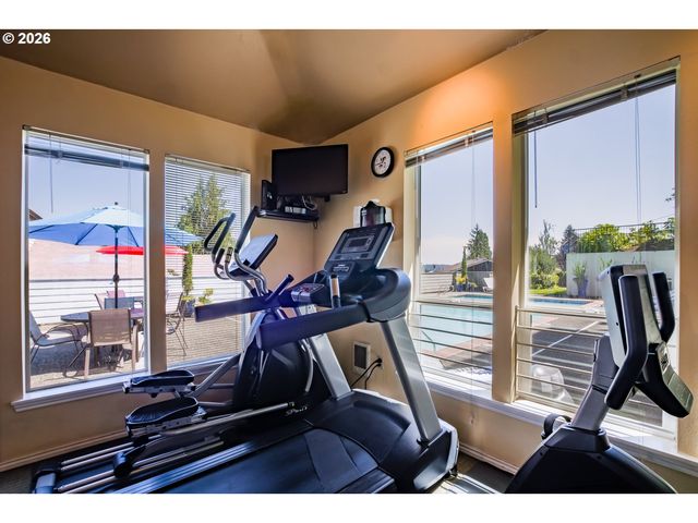 6331 WHITE TAIL Dr 64, West Linn, OR 97068