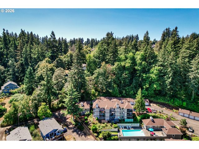 6331 WHITE TAIL Dr 64, West Linn, OR 97068