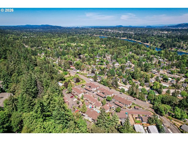 6331 WHITE TAIL Dr 64, West Linn, OR 97068