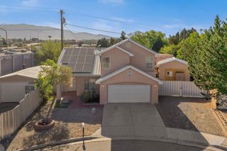 1934 Bryn Mawr Drive NE, Albuquerque, NM 87106