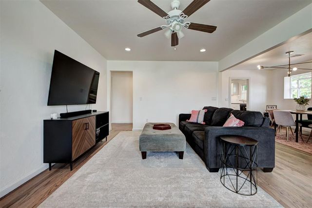 708 NW 51st Street, Oklahoma City, OK 73118