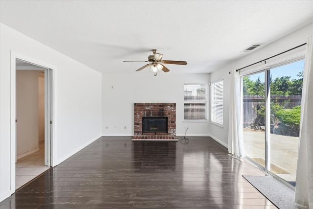 8715 Deer Creek Cir, Stockton, CA 95210