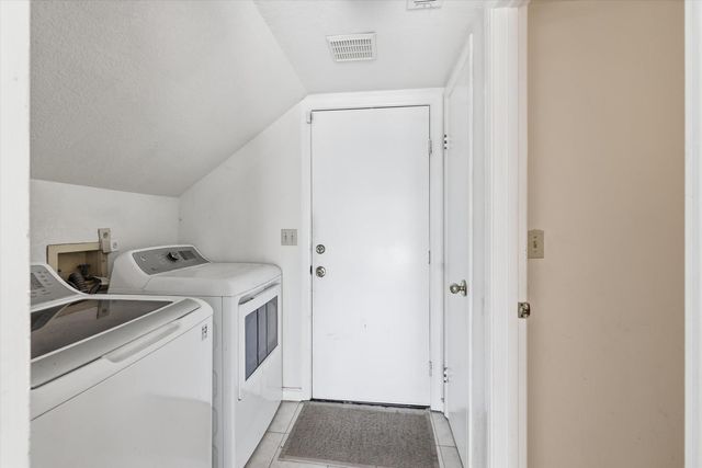 8715 Deer Creek Cir, Stockton, CA 95210