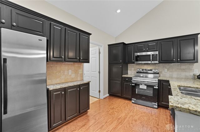 4704 Cobblestone Drive, Tipp City, OH 45371