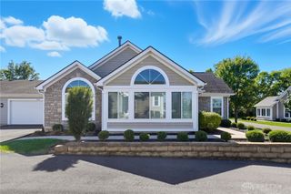 4704 Cobblestone Drive, Tipp City, OH 45371