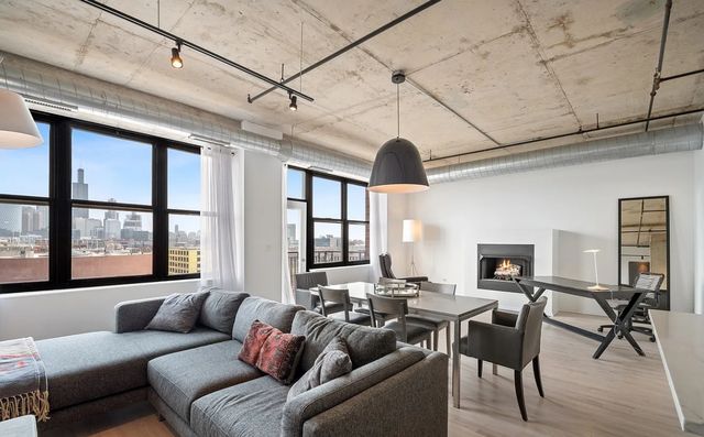 6 S Laflin Street 907, Chicago, IL 60607