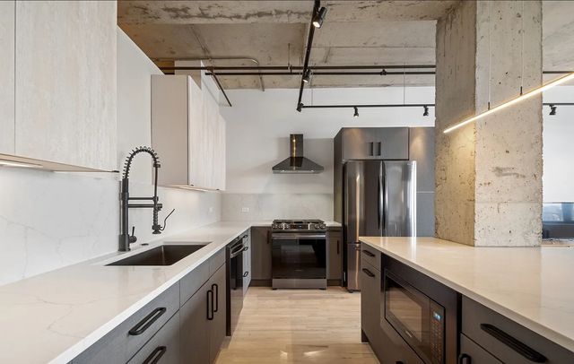 6 S Laflin Street 907, Chicago, IL 60607