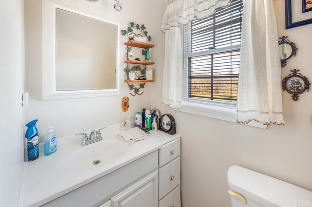 10008 Thomas Jefferson Highway, Charlotte Court House, VA 23923