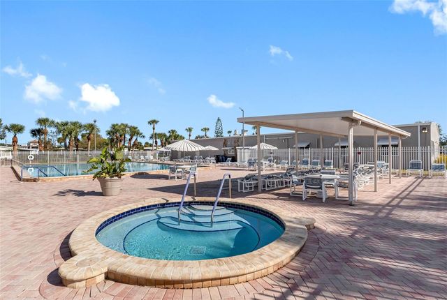 223 DOLPHIN DRIVE N, Oldsmar, FL 34677