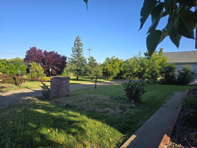 5206 E Jahant Rd, Acampo, CA 95632