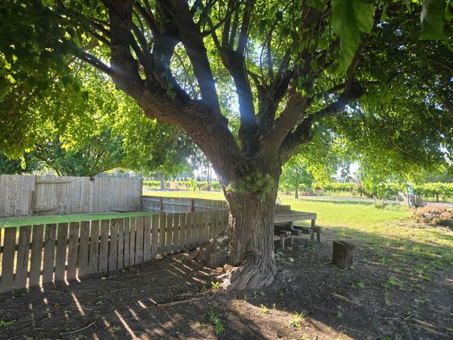 5206 E Jahant Rd, Acampo, CA 95632