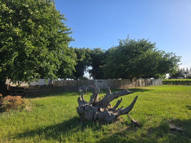 5206 E Jahant Rd, Acampo, CA 95632