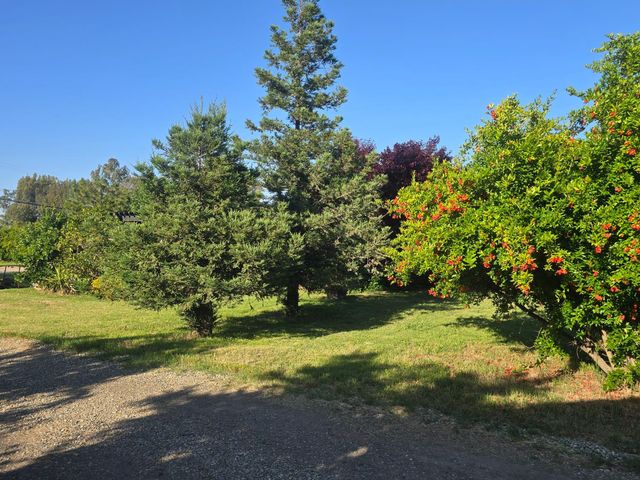 5206 E Jahant Rd, Acampo, CA 95632