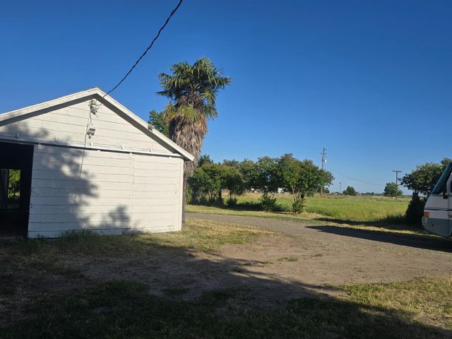 5206 E Jahant Rd, Acampo, CA 95632