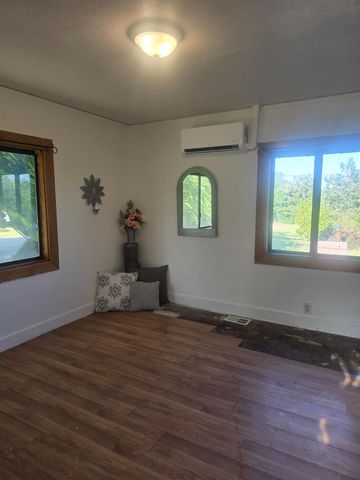 5206 E Jahant Rd, Acampo, CA 95632