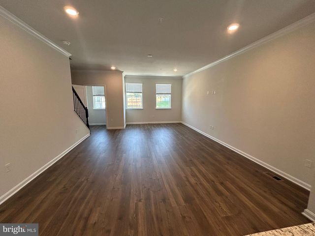 5042 SILVER OAK, Rosedale, MD 21237