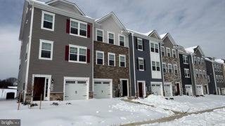 5042 SILVER OAK, Rosedale, MD 21237