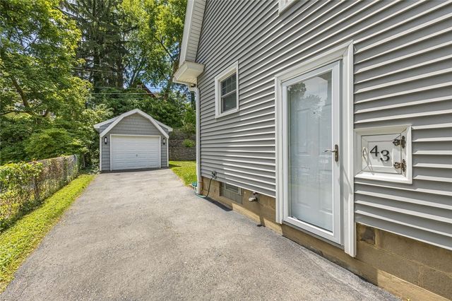 43 Harding Road, Rochester, NY 14612