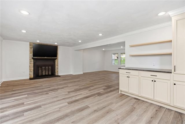 5934 Dashwood Dr, Bethel Park, PA 15102