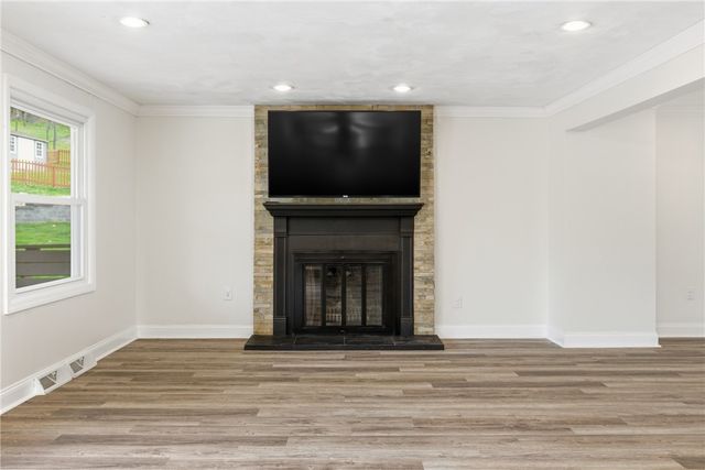 5934 Dashwood Dr, Bethel Park, PA 15102