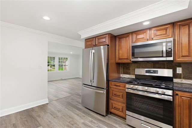 5934 Dashwood Dr, Bethel Park, PA 15102