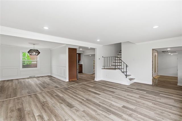 5934 Dashwood Dr, Bethel Park, PA 15102
