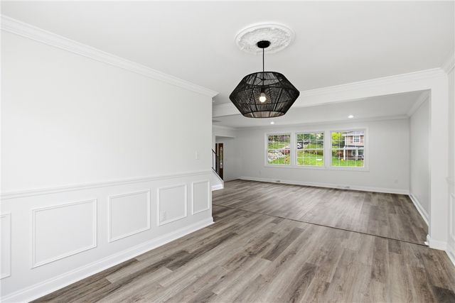 5934 Dashwood Dr, Bethel Park, PA 15102