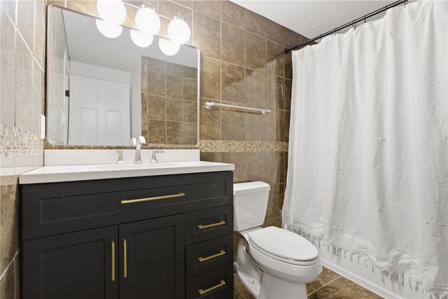 5934 Dashwood Dr, Bethel Park, PA 15102