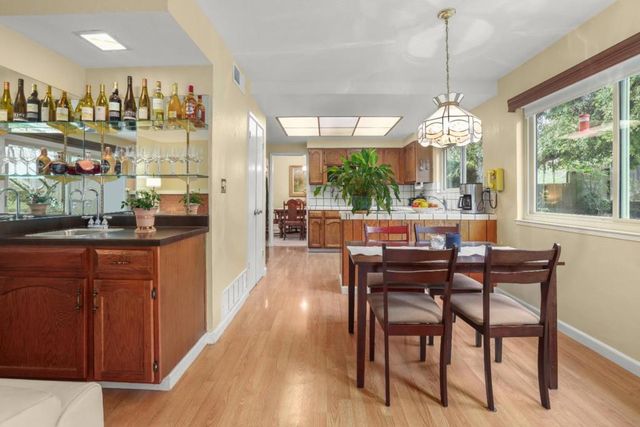 25638 West Camino Vista, Hayward, CA 94541