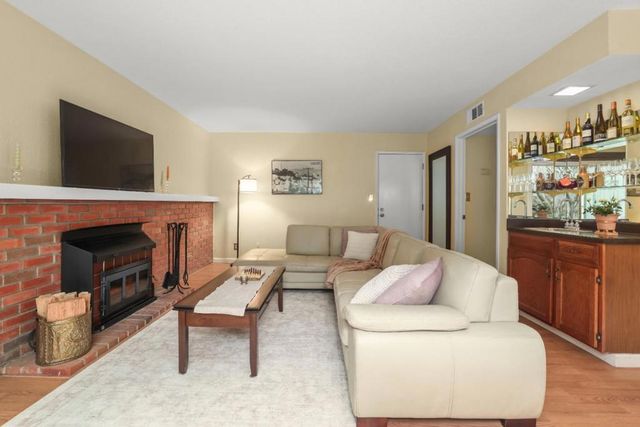 25638 West Camino Vista, Hayward, CA 94541