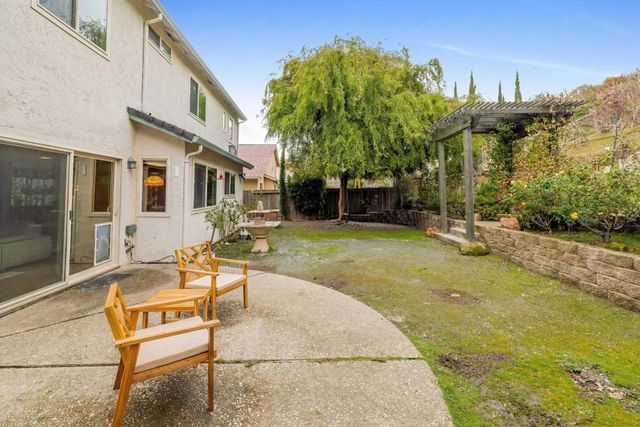 25638 West Camino Vista, Hayward, CA 94541