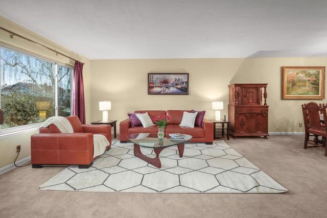 25638 West Camino Vista, Hayward, CA 94541