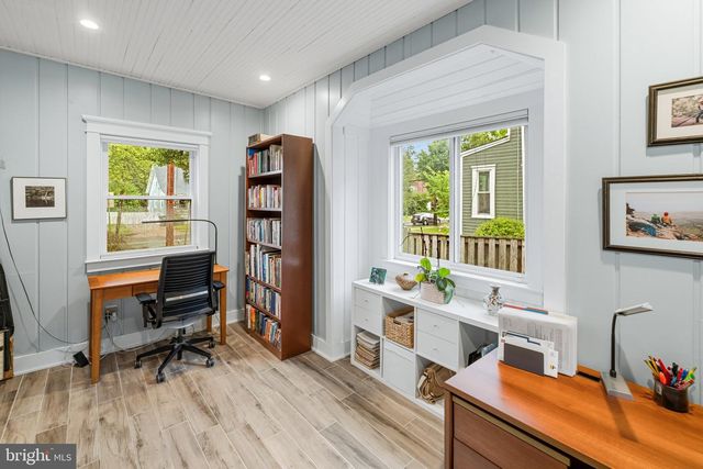 4107 QUEENSBURY RD, Hyattsville, MD 20781